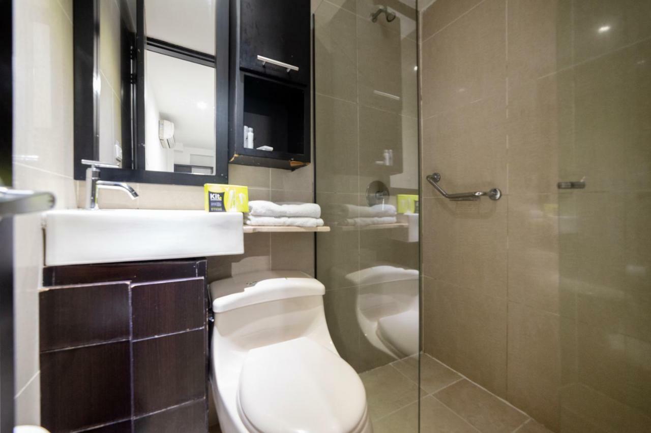 Ayenda 1236 Platinum Plaza Hotel Medellin Bagian luar foto