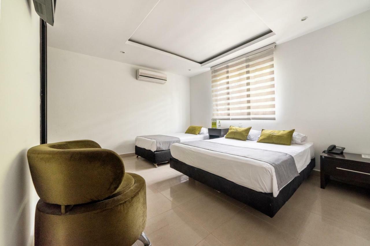 Ayenda 1236 Platinum Plaza Hotel Medellin Bagian luar foto