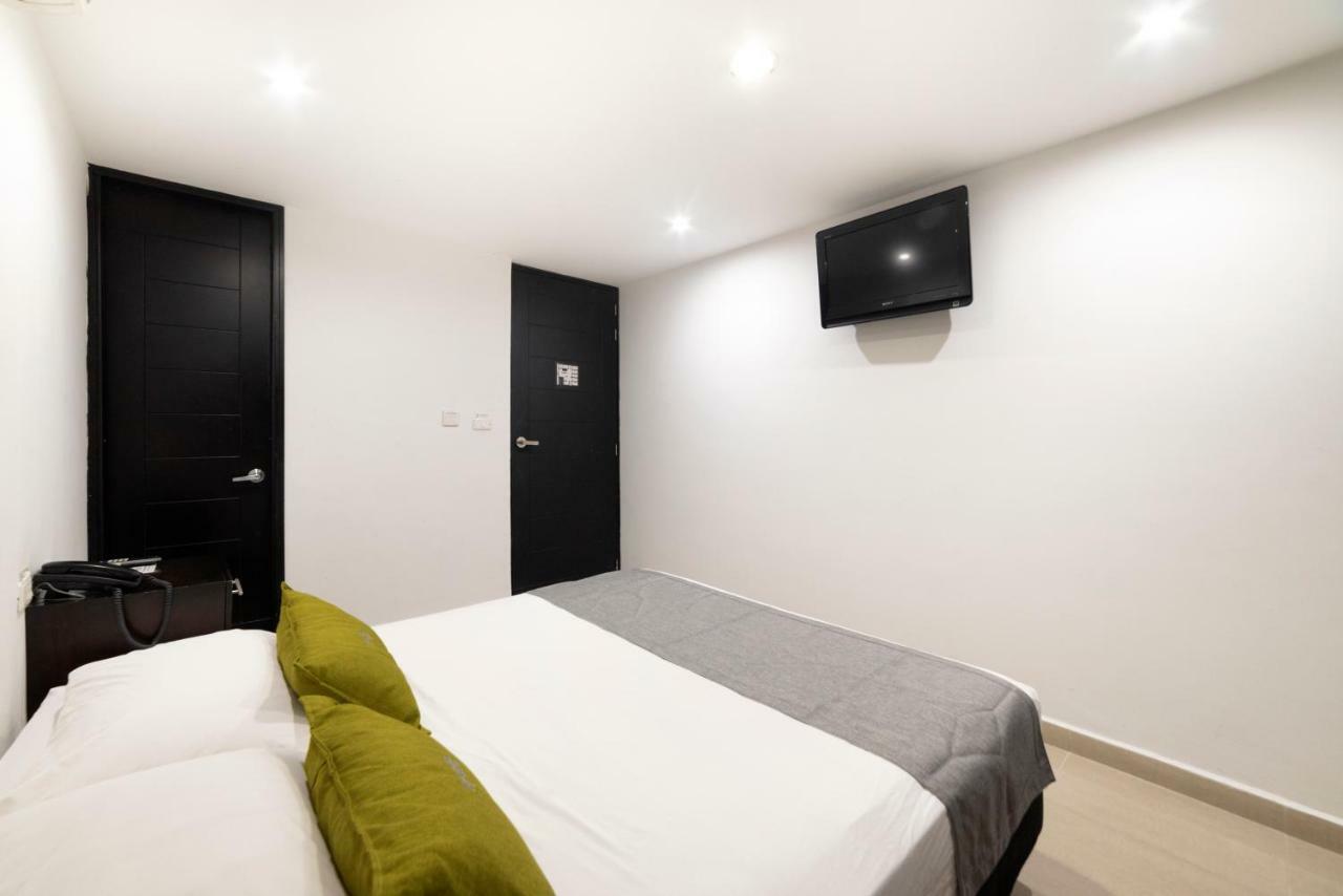 Ayenda 1236 Platinum Plaza Hotel Medellin Bagian luar foto